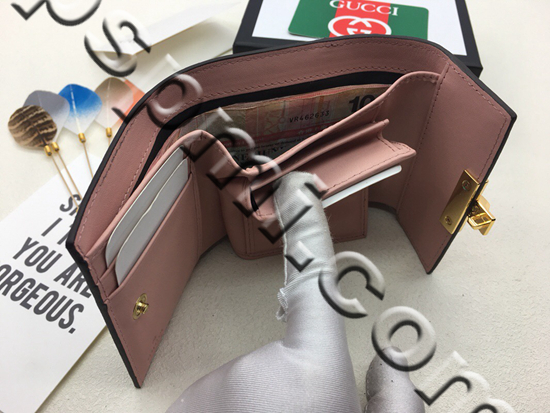 グッチ財布 レプリカ角部分ディテール